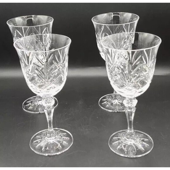 Galway Irish Crystal Galway Signed  Red Wine 7” Glasses Set of 4 w/Box  Ireland - Picture 1 of 4